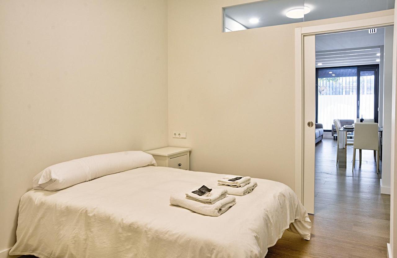 Apartamento De Dos Dormitorios En Triana Seville Exterior photo