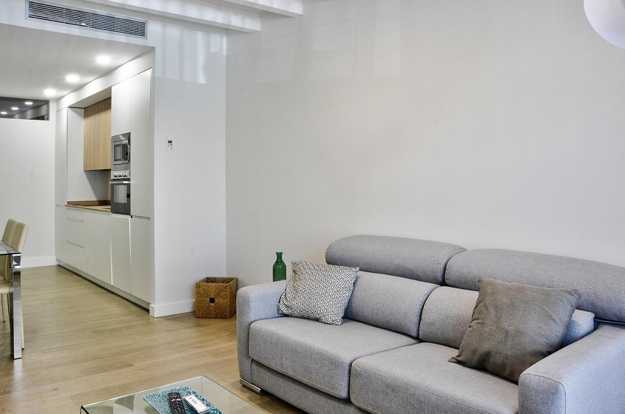 Apartamento De Dos Dormitorios En Triana Seville Exterior photo