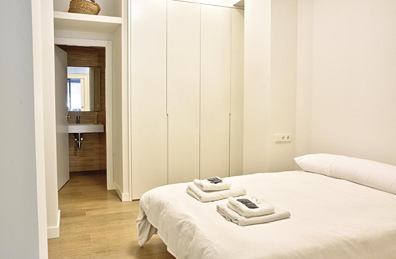 Apartamento De Dos Dormitorios En Triana Seville Exterior photo
